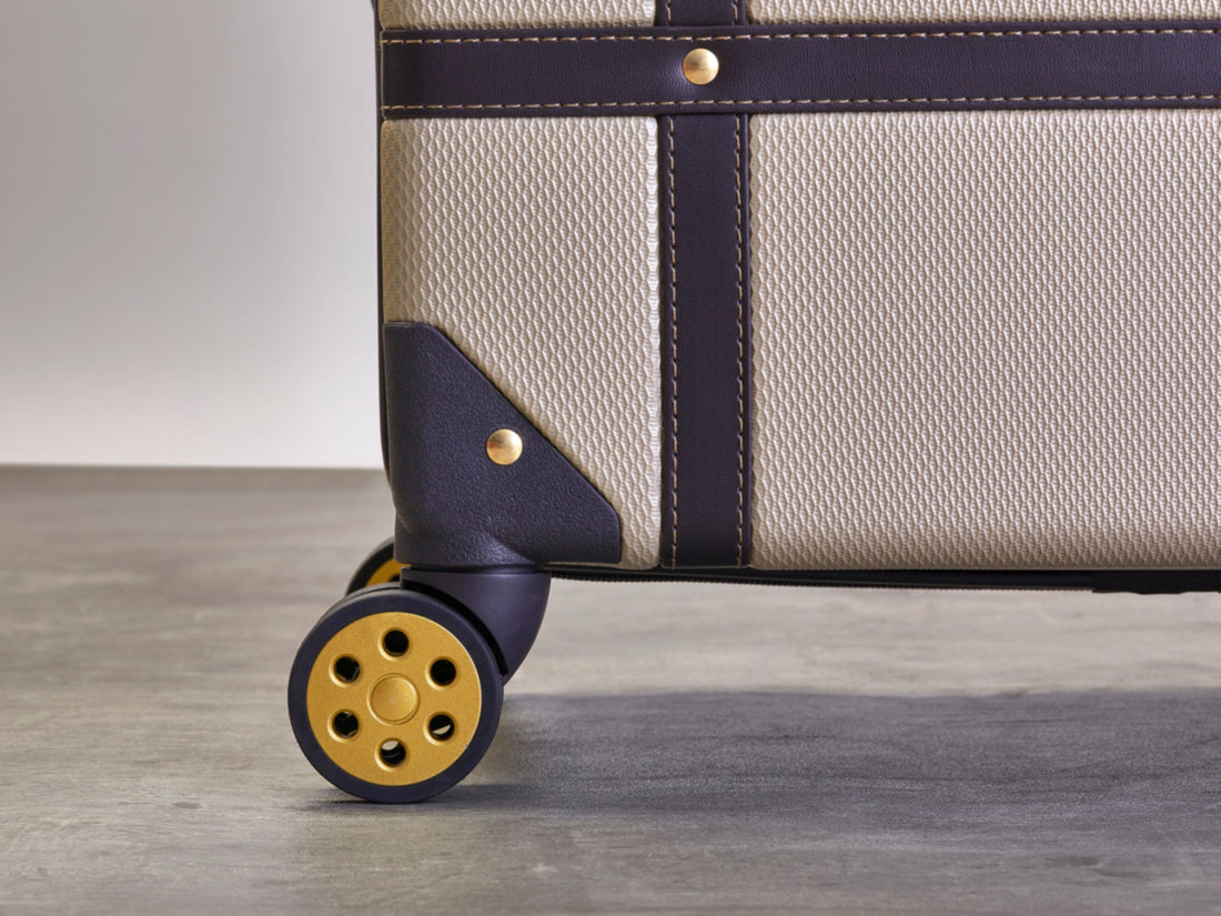 10 Ways to Decide Between a Hard-Shell and Soft-Shell Suitcase