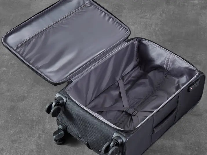 Tokyo Medium Suitcase in Black