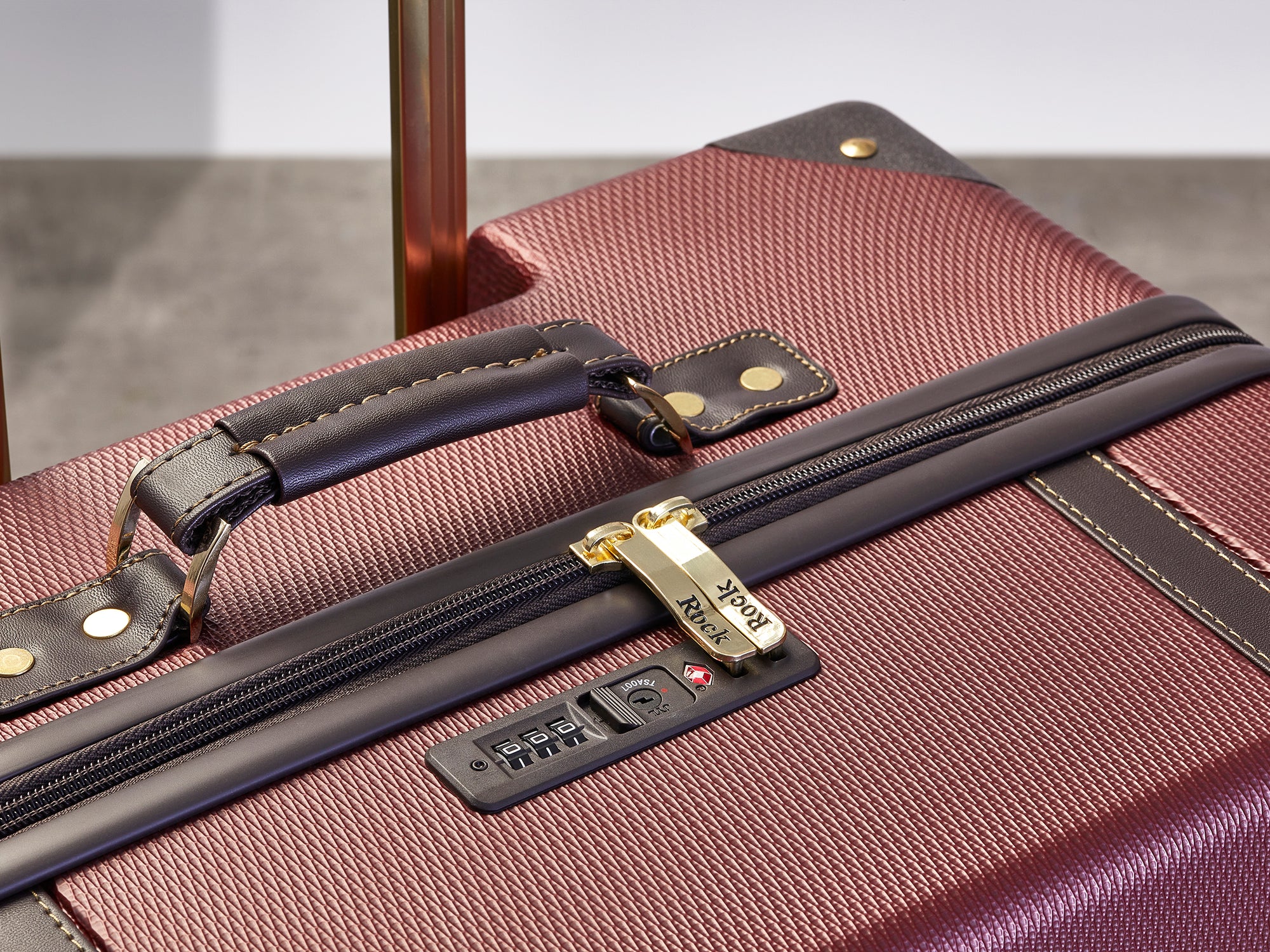 Vintage Medium Suitcase in Burgundy